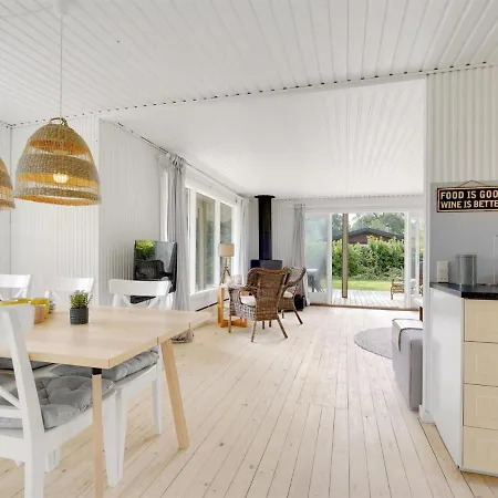 Aksa - 400m From The Sea By Interhome * Spodsbjerg